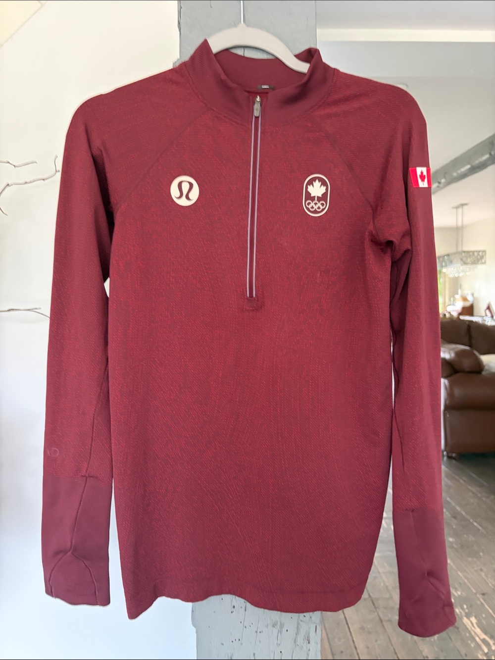 lululemon athletica Women's Maroon Long Sleeve 1/4 Zip Top